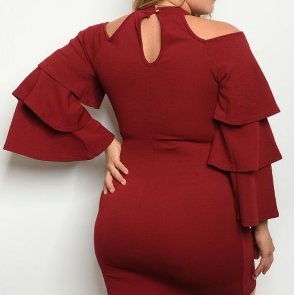LONG TIERED BELL SLEEVE WINE PLUS SIZE DRESS - Picture 2 of 2